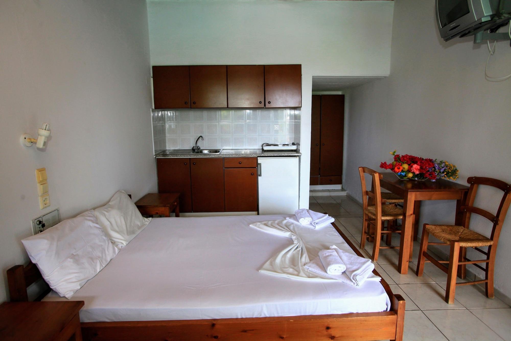 Anatoli Apartments Hersonissos  Bagian luar foto