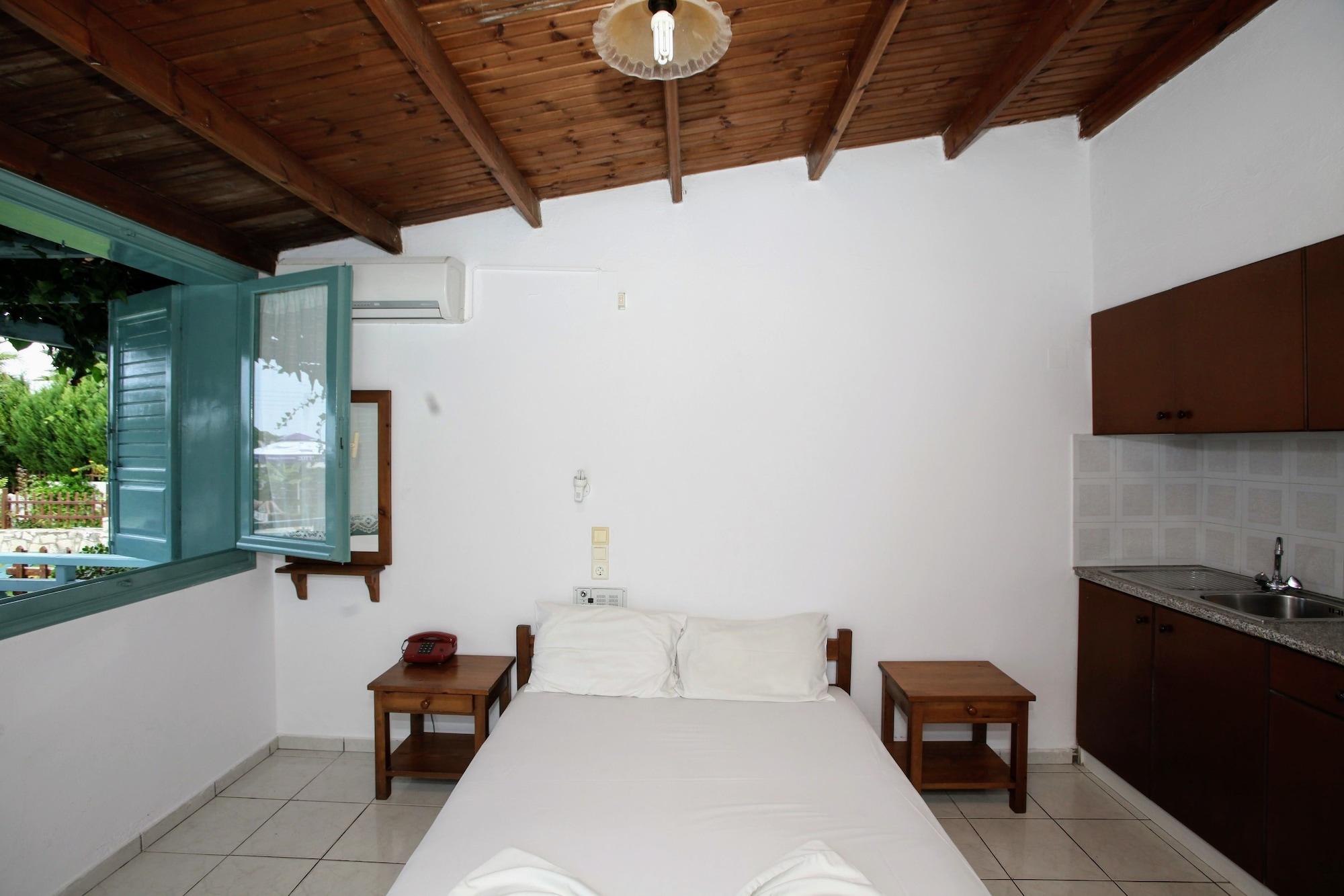 Anatoli Apartments Hersonissos  Bagian luar foto