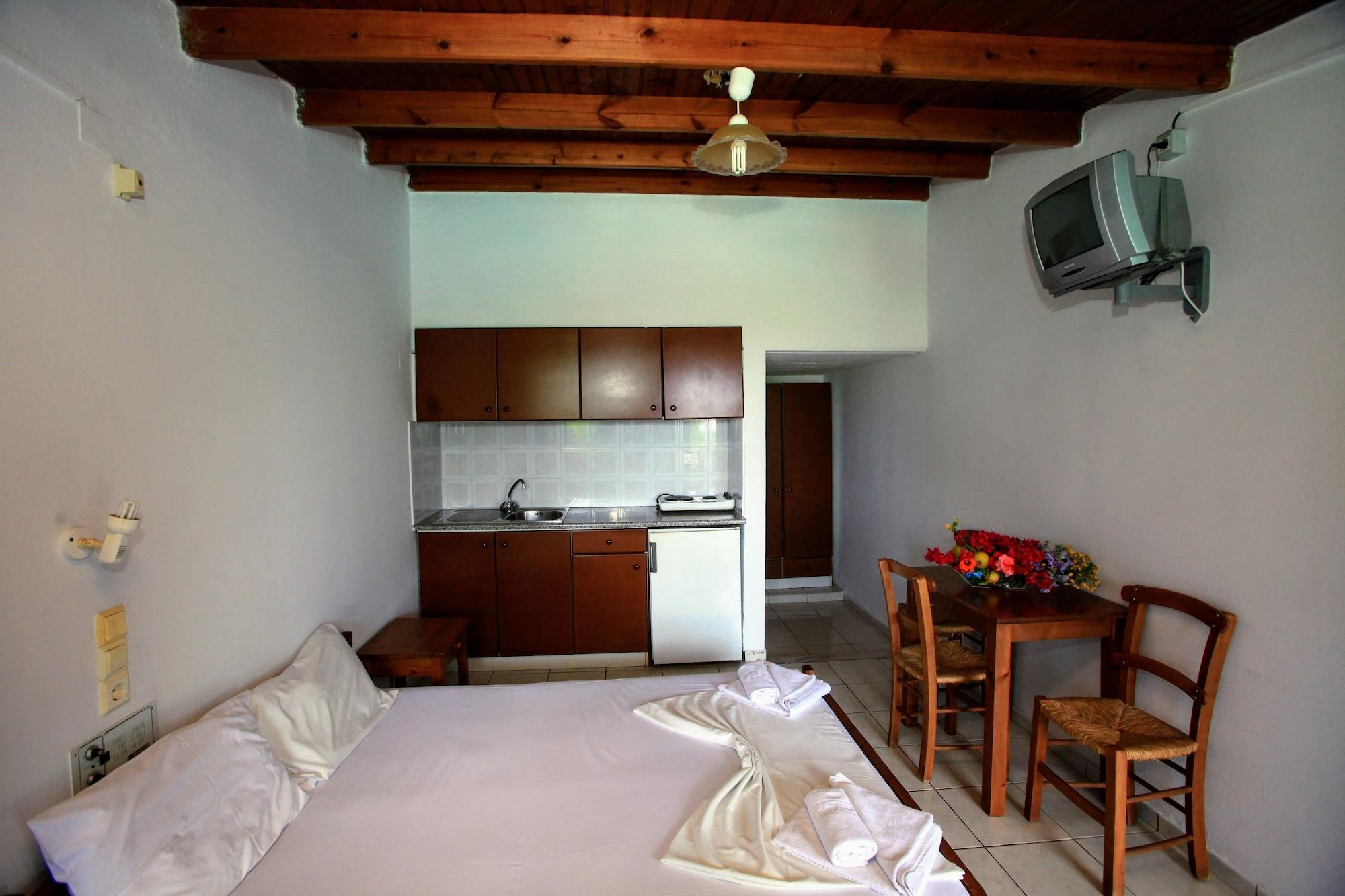 Anatoli Apartments Hersonissos  Bagian luar foto