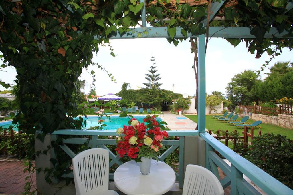Anatoli Apartments Hersonissos  Bagian luar foto